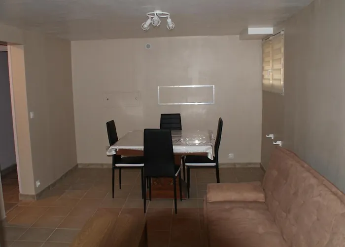 Chouette 公寓 鲁瓦扬